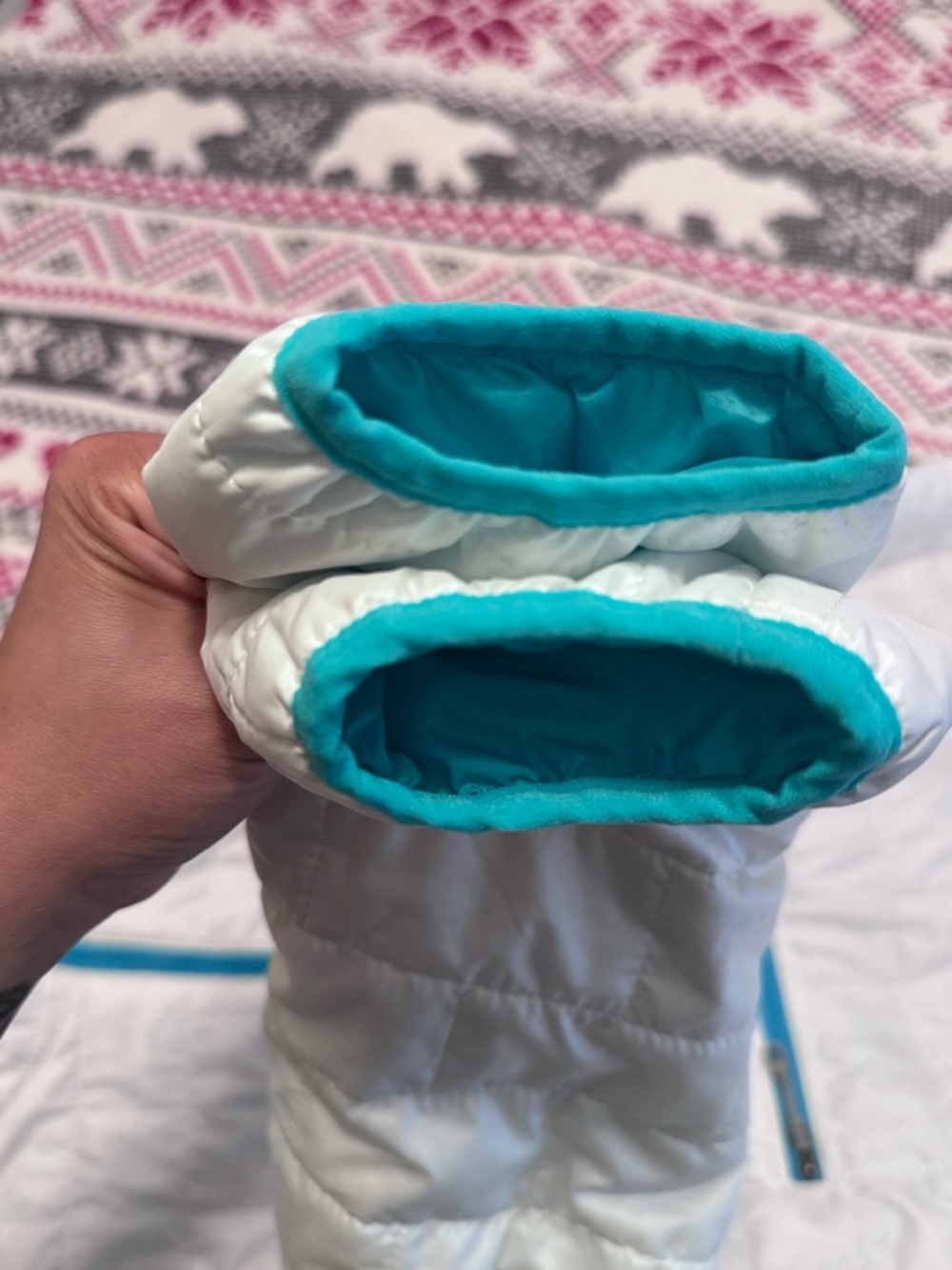 Patagonia White Puffer Pullover with Teal Trim - Picture 8 of 9